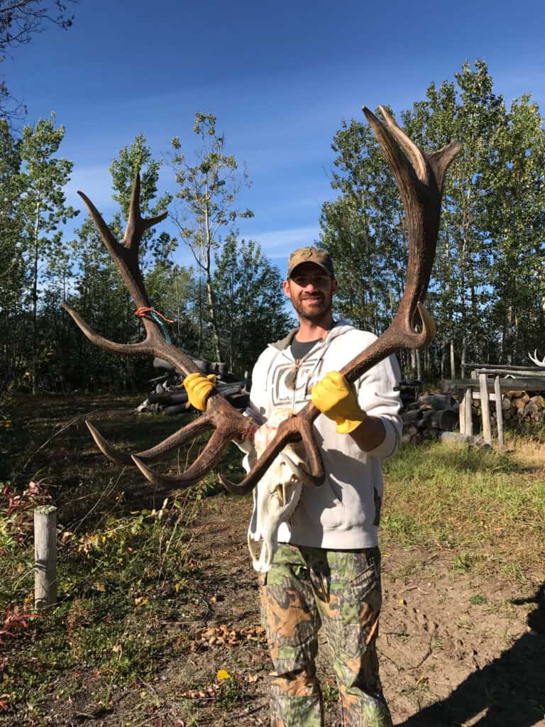 Rocky Mountain elk hunting in the Muskwa-Kechika, Northern BC — Scoop Lake Outfitters